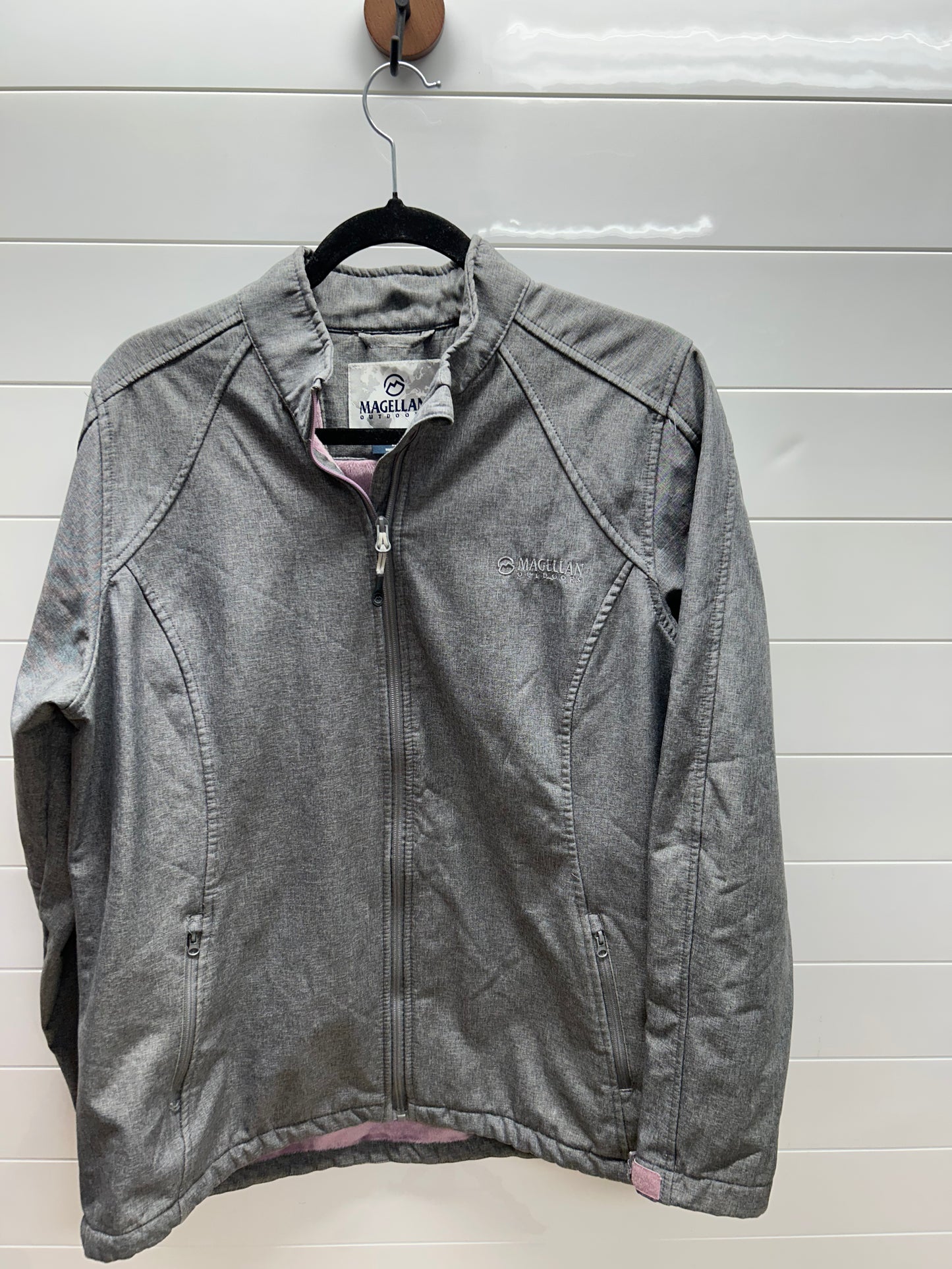 Woman’s xl magellan