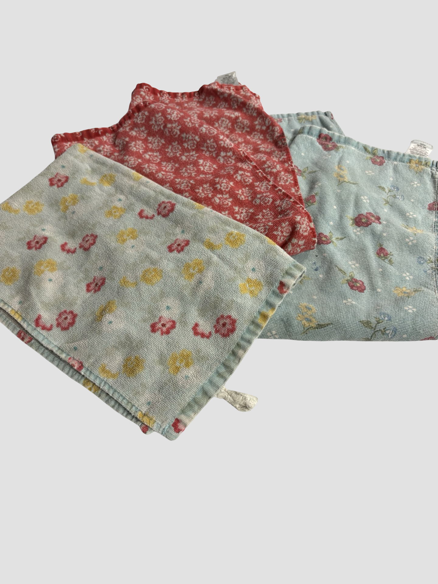 3 kitchen towels