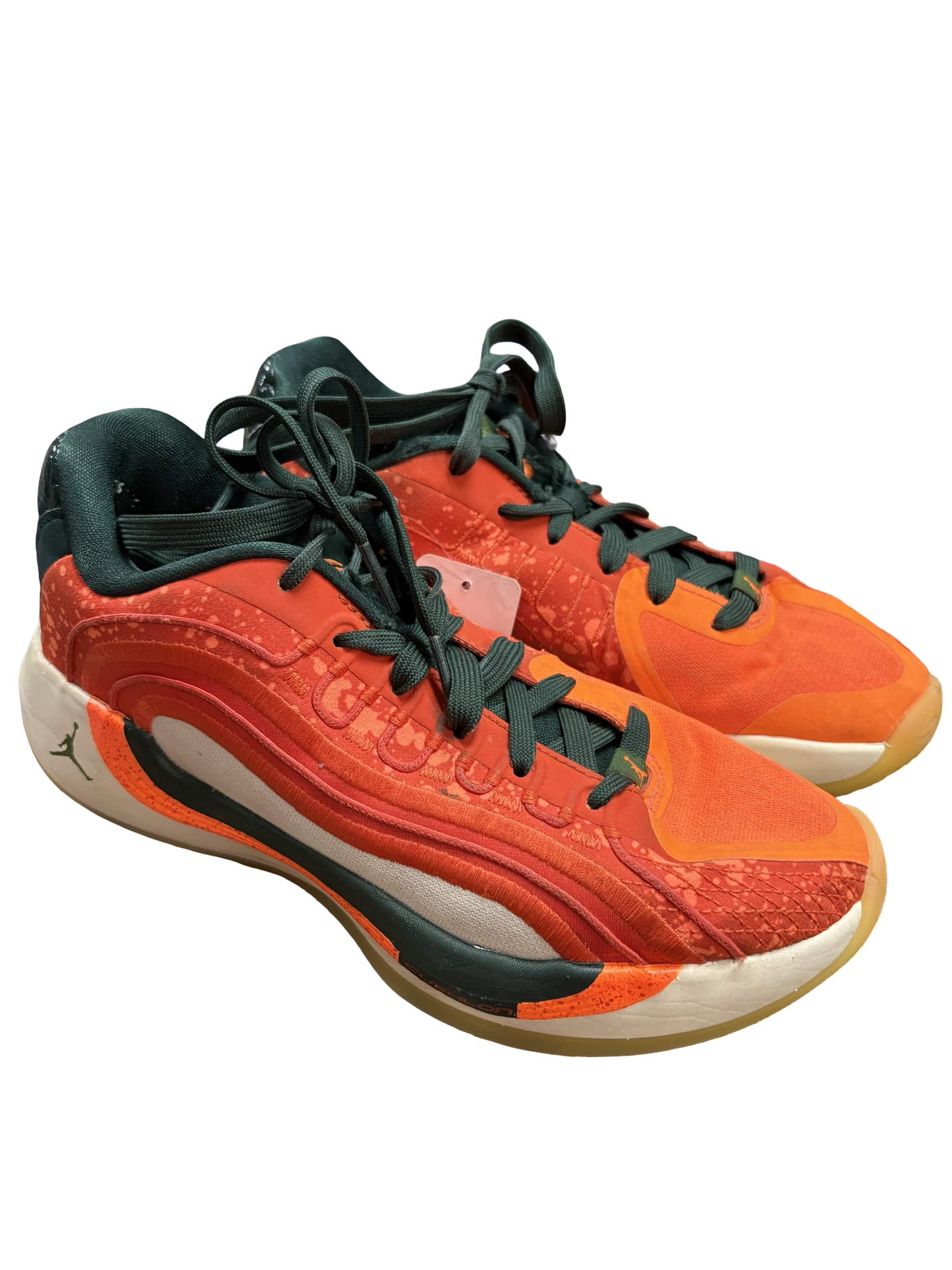 Jordan basketball shoes only worn inside 5.5Y