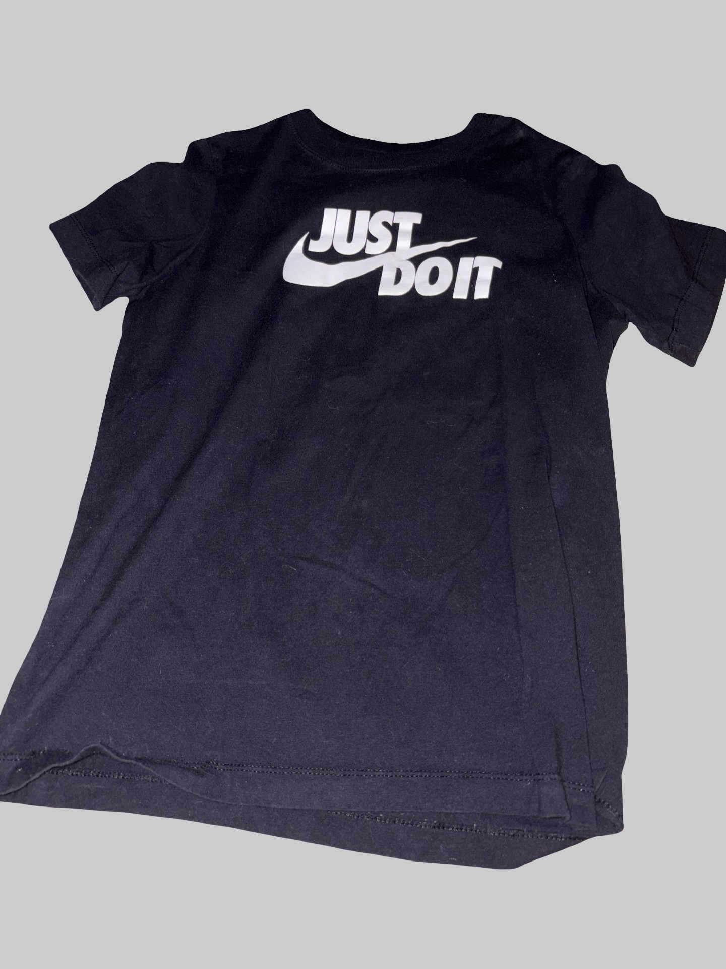 Boys Nike shirt size medium
