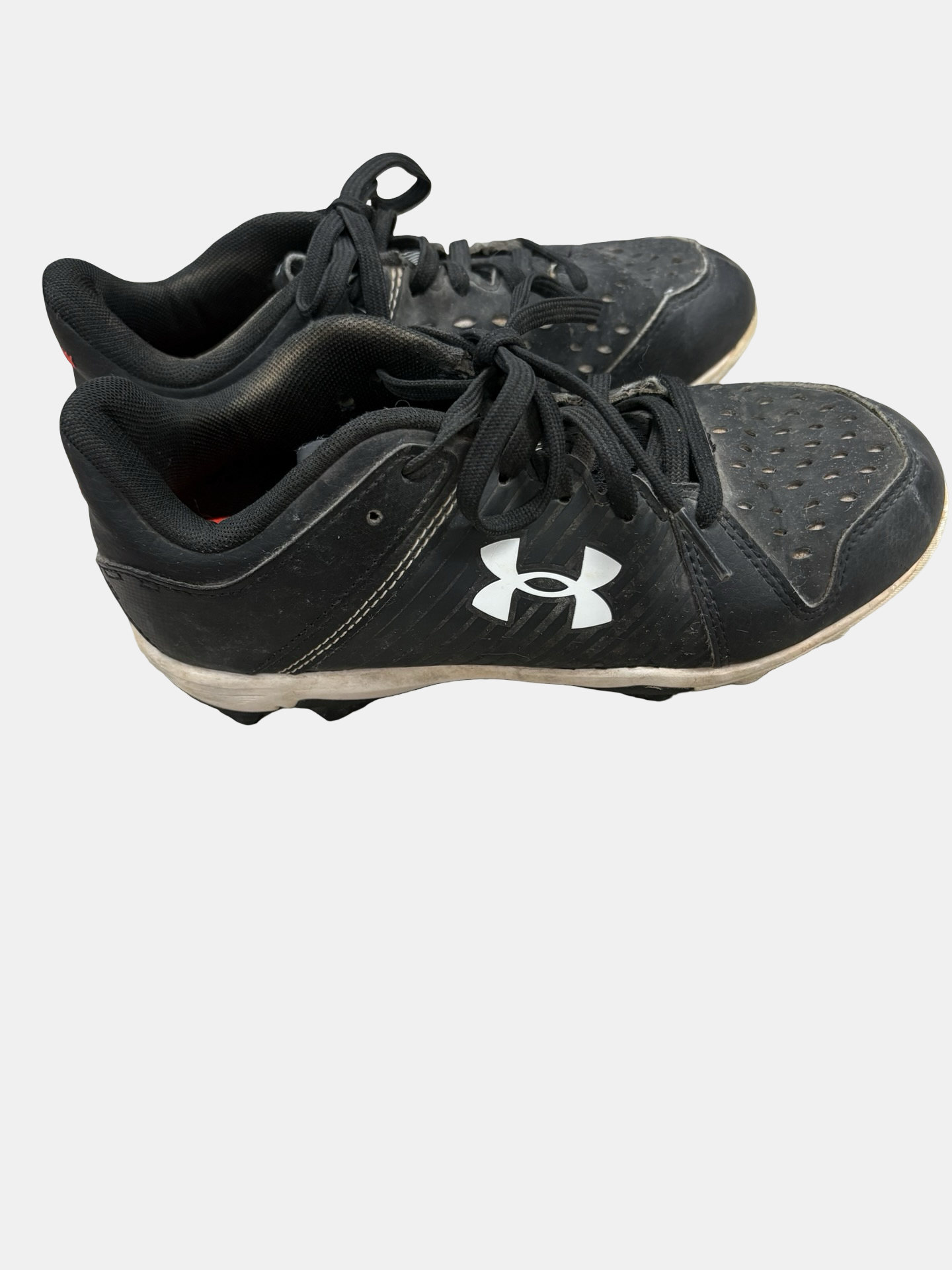 Boys cleats 3.5
