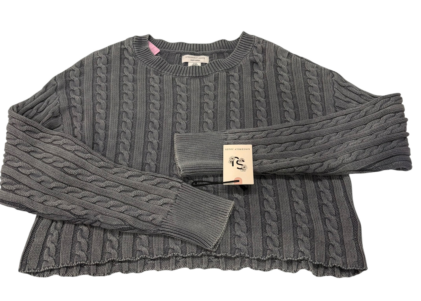Women’s medium cropped long sleeve