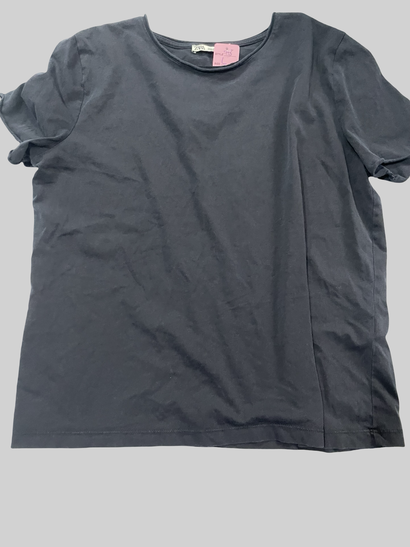 Women’s Zara tee slightly cropped size large