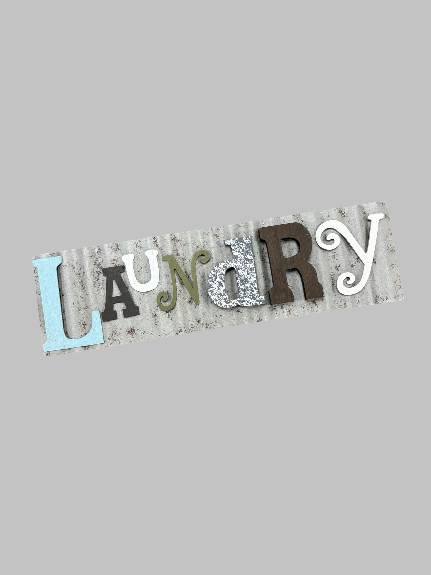 Small laundry sign