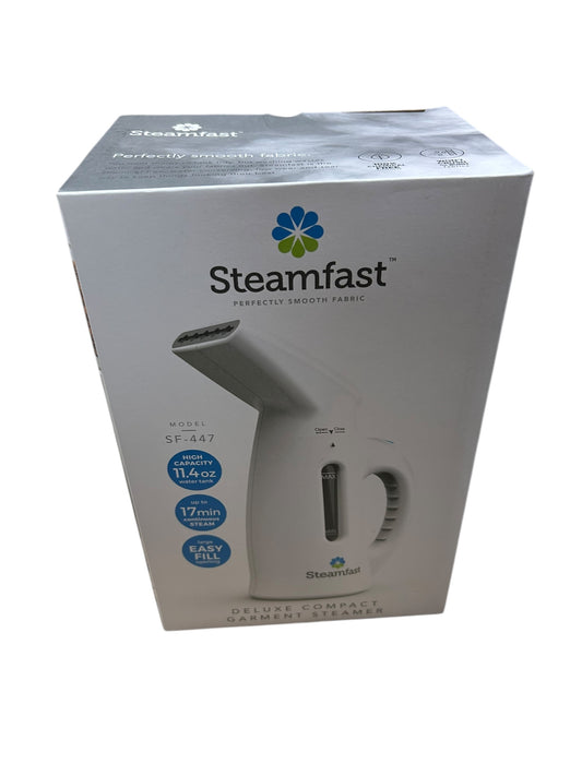 Clothing steamer