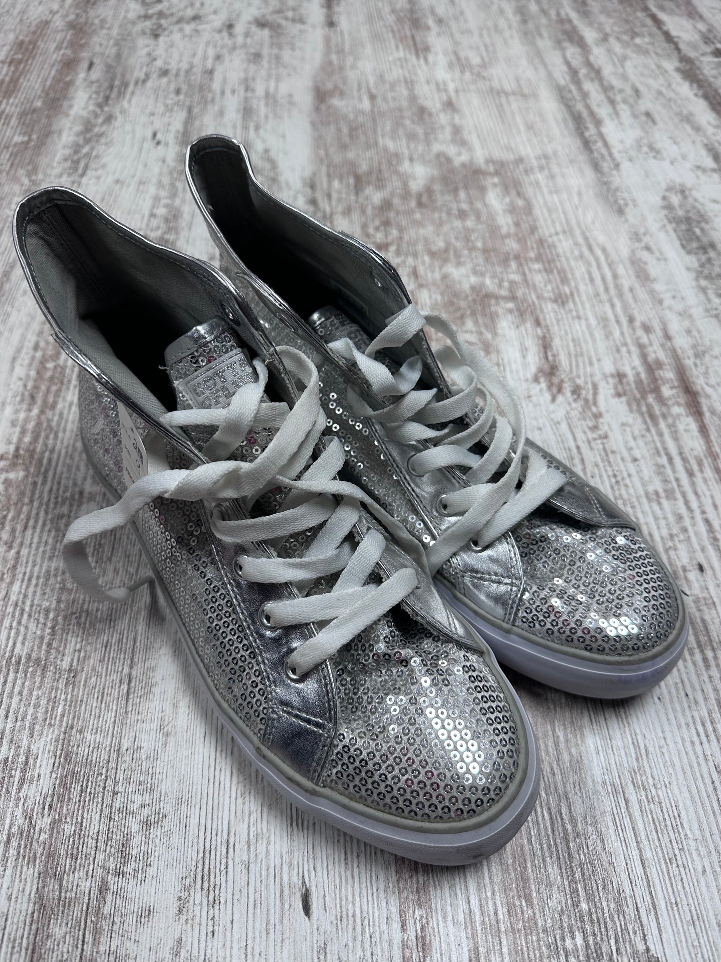Women’s 9 shoes