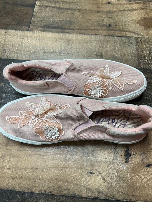 Womens 11 Blowfish shoes
