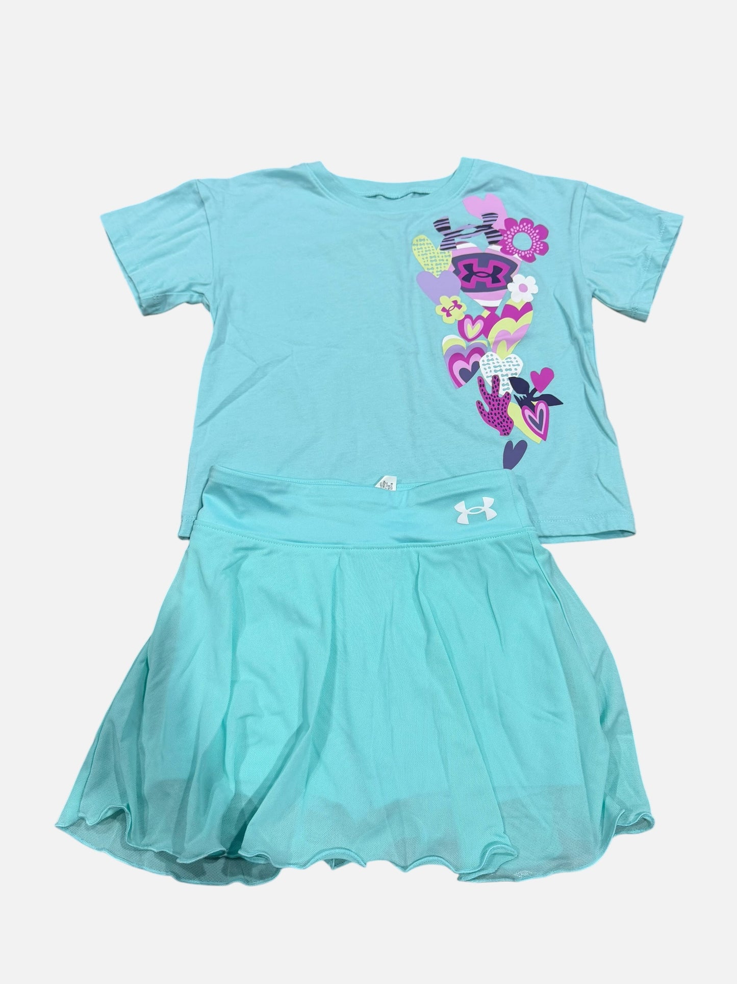 Girl’s 6 UA outfit - stain @ bottom of shirt