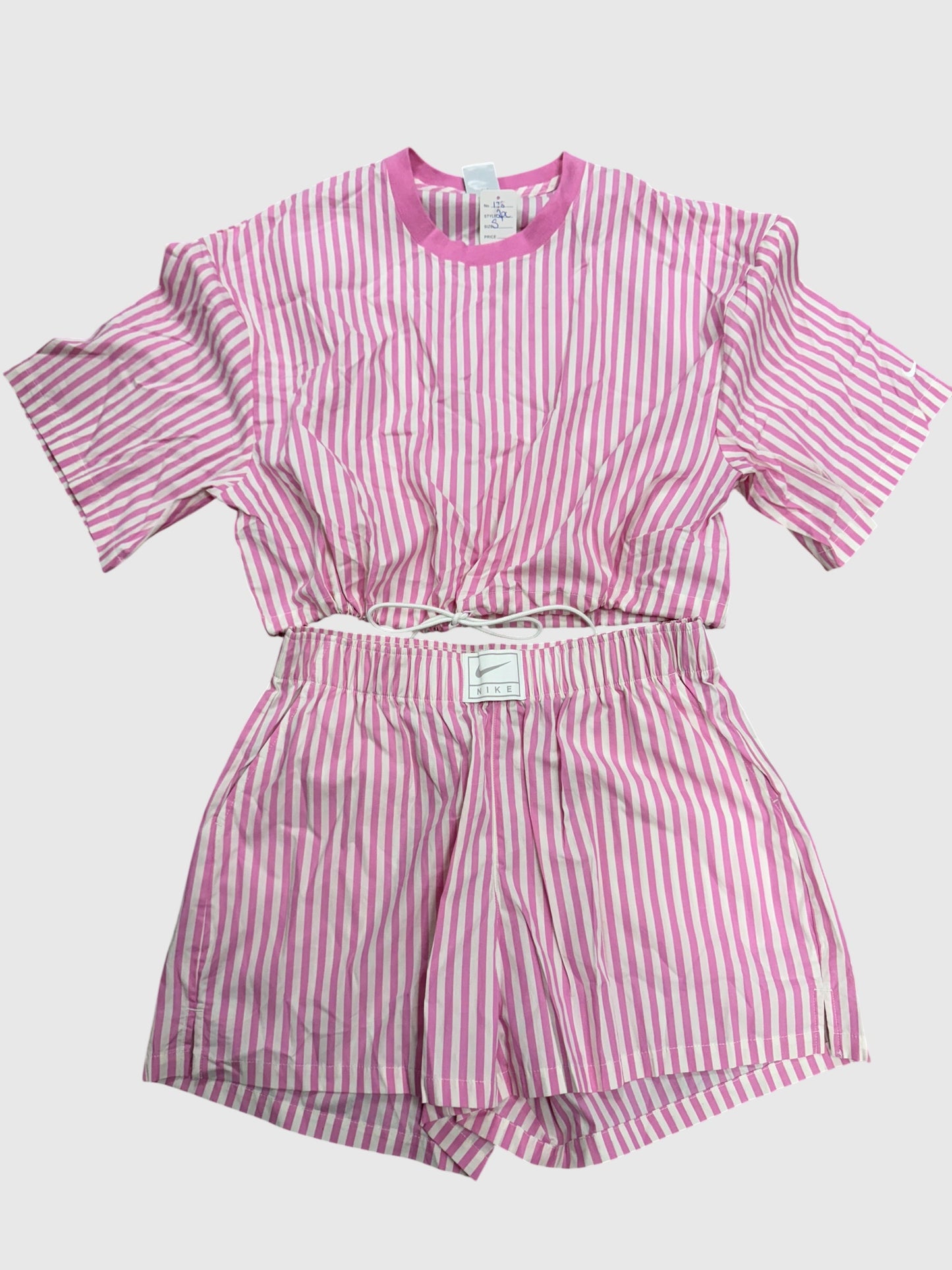 Women’s small - oversized Nike set