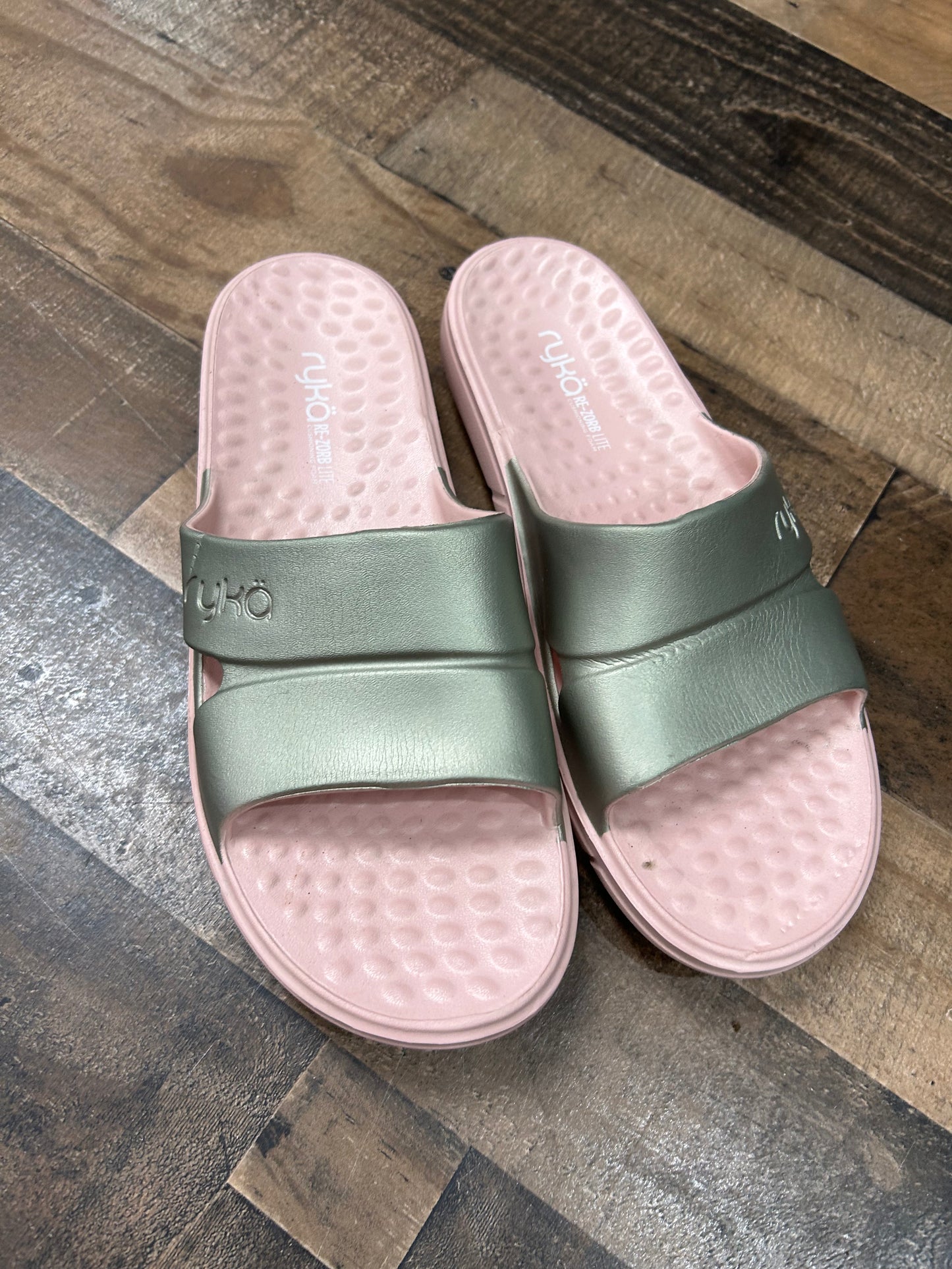 Womens 11 Ryka Shoes