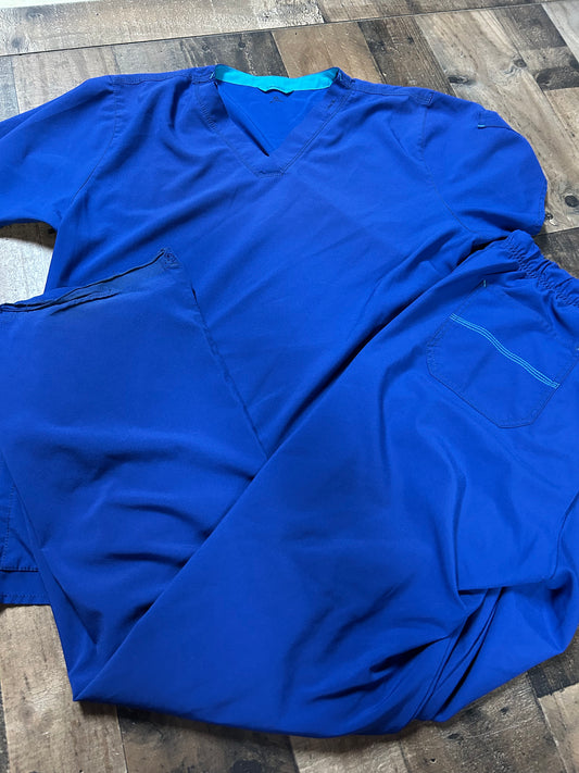 Womens xl carhartt scrub set