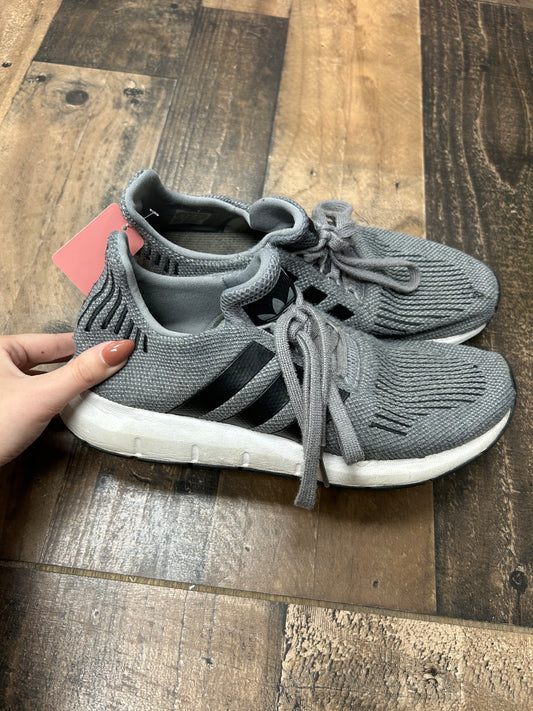 Mens 7.5 adidas